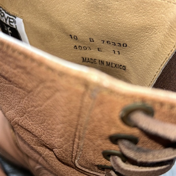 FRYE Carmen Back Lace Short Ankle boot size 10 B Sold Out - Picture 9 of 11